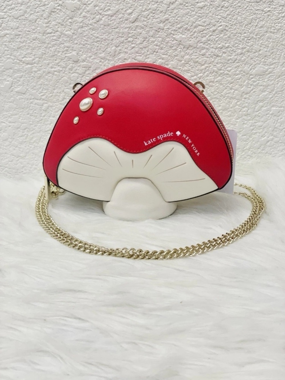 Kate Spade Take a Hike
3D Mushroom Crossbody
KL919 🆕